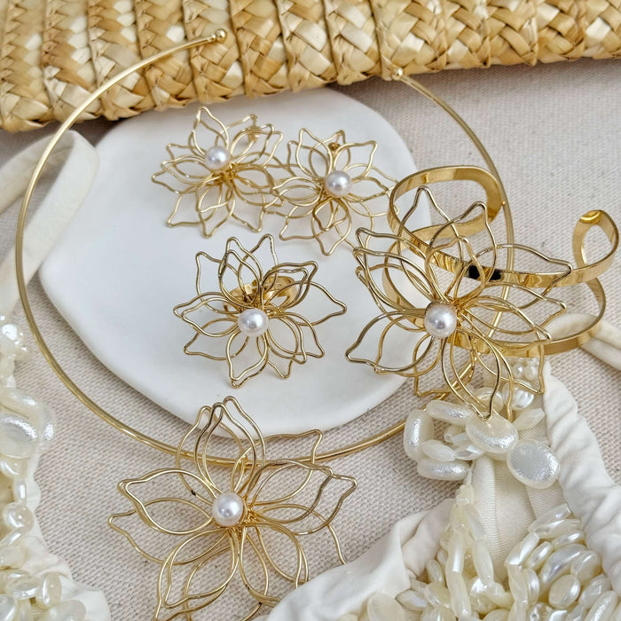 Conjunto Flor Pérola 4 Peças Folheado