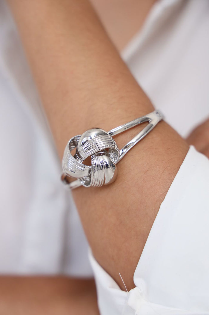 Bracelete Nó Trabalhado Folheado á PRATA