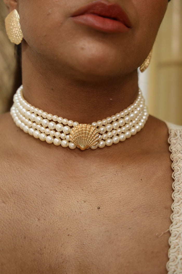 Colar Choker Pérolas com Concha Semi  Jóia