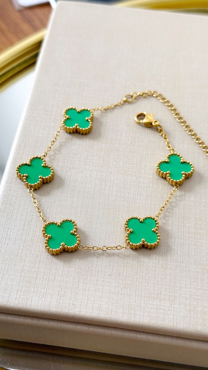 Pulseira Trevo Verde Dourado Resistente á Água