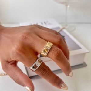 AN72 Anel gold love com zircônia cravejadas Folheado