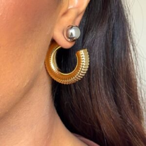 Brinco Bold Curvas Folheado a Ouro 18K ou Prata