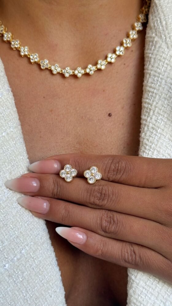 15369567670-conjunto-trevo-ouro-2.jpeg