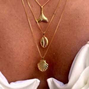 COLR449 Colar Triplo Búzios Concha Calda de Sereia Folheado á OURO18K