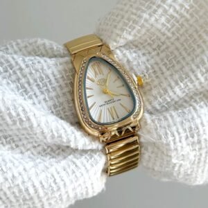 Relógio Gota Dourado fundo Branco com Pedras Elegância e Sofisticação - Imagem 1