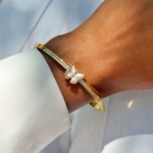 Bracelete borboleta com zircônia cravejadas folheado - Imagem 4