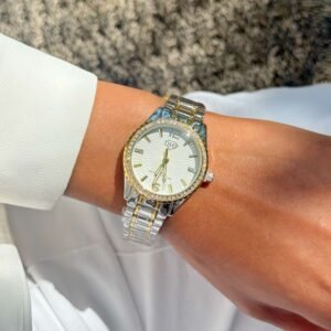 Relógio Mix Prata com Dourado Lux Feminino à Prova d’Água com Zircônias Cravejadas - Imagem 2