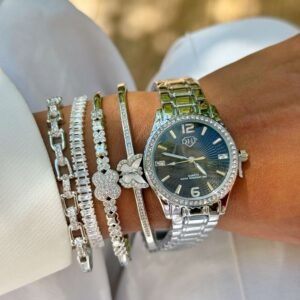 Relógio Prata com Fundo Preto lux Feminino à Prova d’Água com Zircônia Cravejadas